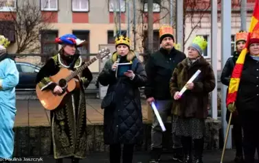 Orszak Trzech Kr&oacute;li i kolędowanie &ndash; wsp&oacute;lnie świętowaliśmy w Ryczywole 6