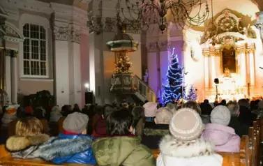 Orszak Trzech Kr&oacute;li i kolędowanie &ndash; wsp&oacute;lnie świętowaliśmy w Ryczywole 12