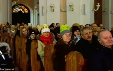 Orszak Trzech Kr&oacute;li i kolędowanie &ndash; wsp&oacute;lnie świętowaliśmy w Ryczywole 14