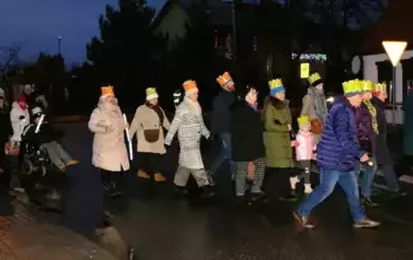 Orszak Trzech Kr&oacute;li i kolędowanie &ndash; wsp&oacute;lnie świętowaliśmy w Ryczywole 31