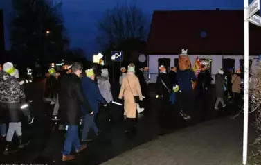Orszak Trzech Kr&oacute;li i kolędowanie &ndash; wsp&oacute;lnie świętowaliśmy w Ryczywole 35