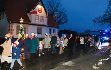 Orszak Trzech Kr&oacute;li i kolędowanie &ndash; wsp&oacute;lnie świętowaliśmy w Ryczywole 39