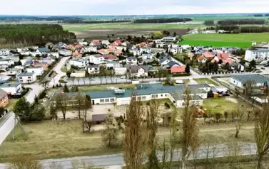 Panorama Ryczywołu, widoczne Publiczne Przedszkole