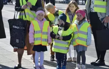 Przedszkolaki z Ryczywołu uczciły Dzień Flagi 34