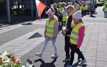 Przedszkolaki z Ryczywołu uczciły Dzień Flagi 37