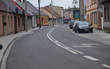 Oficjalny odbi&oacute;r zakończonych rob&oacute;t związanych z remontem i rozbudową ulicy Czarnkowskiej w Ryczywole, stanowiącej odcinek drogi powiatowej Piotrowo &ndash; Skrzetusz &ndash; Ryczyw&oacute;ł. 23.12.2025 r. 7