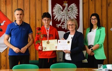 Nagrodzono sportowc&oacute;w Gminy Ryczyw&oacute;ł- 10.06.2026 r. 11