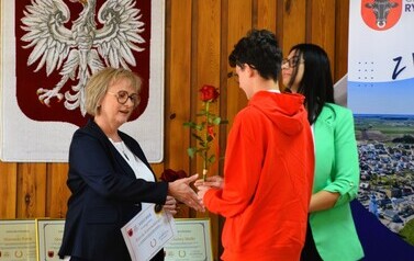 Nagrodzono sportowc&oacute;w Gminy Ryczyw&oacute;ł- 10.06.2026 r. 13
