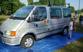Auto do malowania przez dzieci