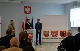 Uroczyste otwarcie Terenowego Punktu Paszportowego w Starostwie Powiatowym w Obornikach 4
