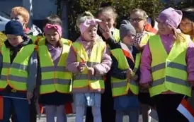 Przedszkolaki z Ryczywołu uczciły Dzień Flagi 4