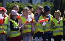 Przedszkolaki z Ryczywołu uczciły Dzień Flagi 11