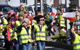 Przedszkolaki z Ryczywołu uczciły Dzień Flagi 16