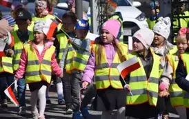 Przedszkolaki z Ryczywołu uczciły Dzień Flagi 19