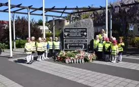 Przedszkolaki z Ryczywołu uczciły Dzień Flagi 27