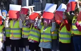 Przedszkolaki z Ryczywołu uczciły Dzień Flagi 45