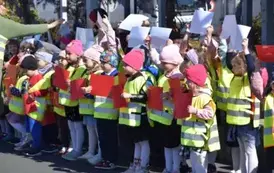 Przedszkolaki z Ryczywołu uczciły Dzień Flagi 58