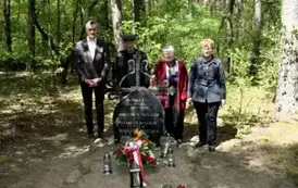 Pamiętamy o Bohaterach &ndash; W&oacute;jt Gminy Ryczyw&oacute;ł odwiedził Miejsca Pamięci Narodowej- Ryczyw&oacute;ł