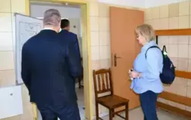 Podpisanie umowy dot. dofinansowania zadania pn. &bdquo;Remont kompleksu sportowego wybudowanego w ramach Programu Moje Boisko &ndash; Orlik 2012 &ndash; etap II&rdquo; - 26.08.2025 r. 3