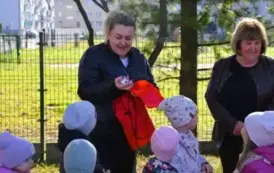 Wyjątkowy prezent dla przedszkolak&oacute;w z Ryczywołu- 03.10.2025 r. 7