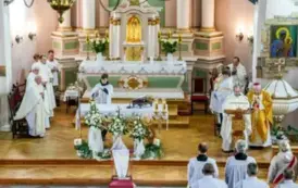 Uroczysta Msza Święta z okazji 75-lecia konsekracji kościoła św. Mikołaja w Ryczywole- 26.10.2025 r. 41