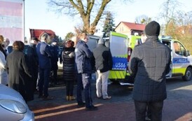 Nowoczesny radiow&oacute;z policyjny zaprezentowany podczas sesji Rady Gminy Ryczyw&oacute;ł- 29.12.2025 r. 5