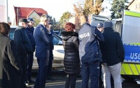 Nowoczesny radiow&oacute;z policyjny zaprezentowany podczas sesji Rady Gminy Ryczyw&oacute;ł- 29.12.2025 r. 6