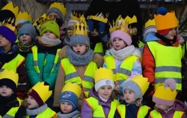Przedszkolaki z Ryczywołu kolędowały na Placu 1 Maja- 05.01.2026 r. 2