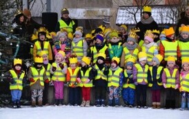Przedszkolaki z Ryczywołu kolędowały na Placu 1 Maja- 05.01.2026 r. 5