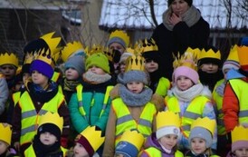 Przedszkolaki z Ryczywołu kolędowały na Placu 1 Maja- 05.01.2026 r. 7