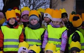 Przedszkolaki z Ryczywołu kolędowały na Placu 1 Maja- 05.01.2026 r. 16