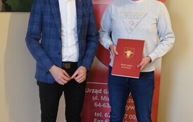 Podpisanie umowy na realizację zadania pn. &bdquo;Przebudowa drogi gminnej nr 273539P w m. Skrzetusz &ndash; etap II&rdquo;- 04.03.2026 r. 1