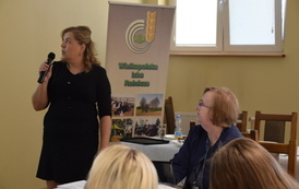 Na zdjeciu znajduje sie pracownik Agencji Restrukturyzacji i Modernizacji Rolnictwa z Rogoźna Pani Jordana Olech