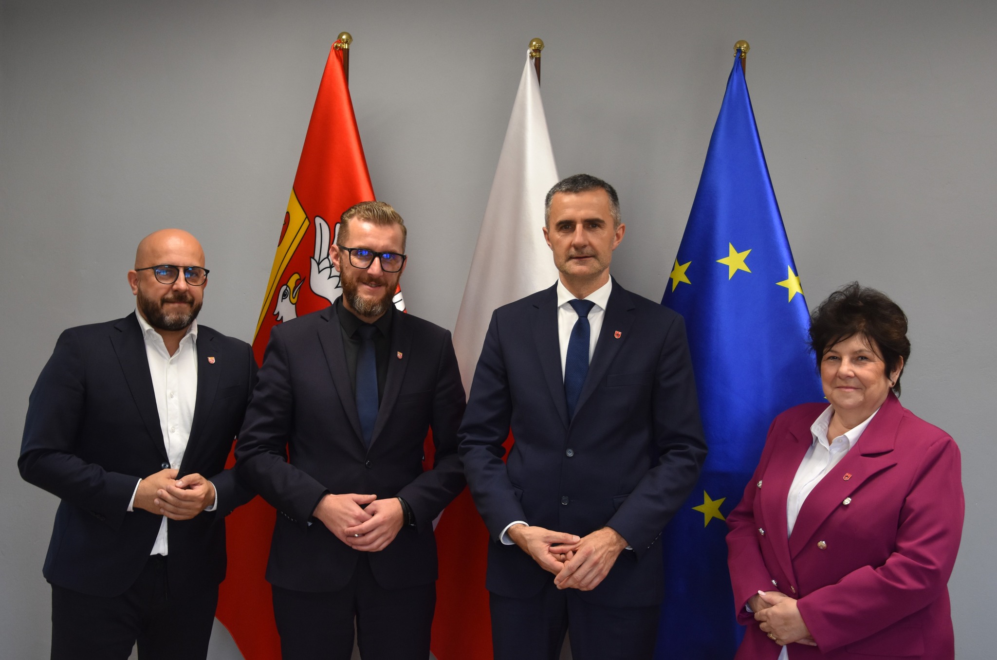 W&oacute;jt Gminy Ryczyw&oacute;ł Roman Trzęsimiech, Zastępca W&oacute;jta Bogumiła Szychta, Burmistrz Rogoźna Łukasz Zaranek, Zastępca Burmistrza Rogoźna Maciej Gracz