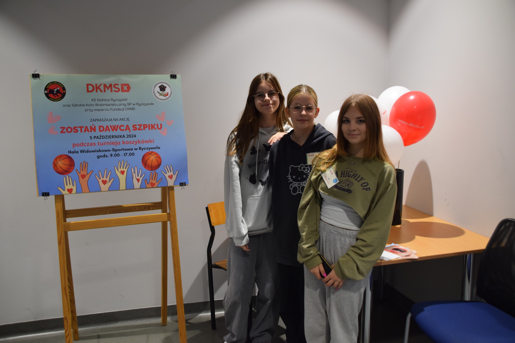 Wolontariuszki z&nbsp;Koła Wolontariackiego przy SP Ryczyw&oacute;ł