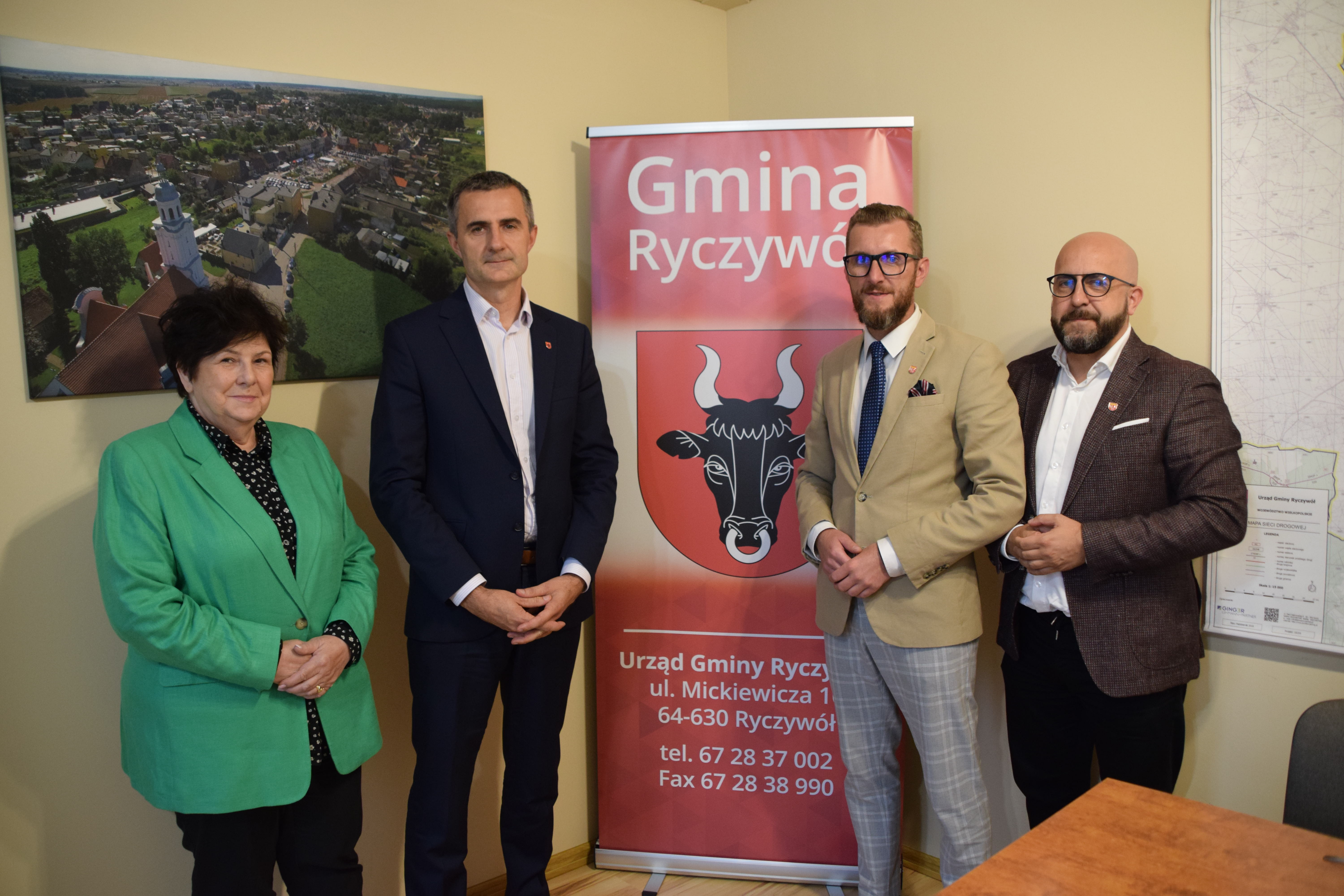 Wójt Gminy Ryczywół Roman Trzęsimiech, Zastępca Wójta Bogumiła Szychta, Burmistrz Rogoźna Łukasz Zaranek, Zastępca Burmistrza Maciej Gracz