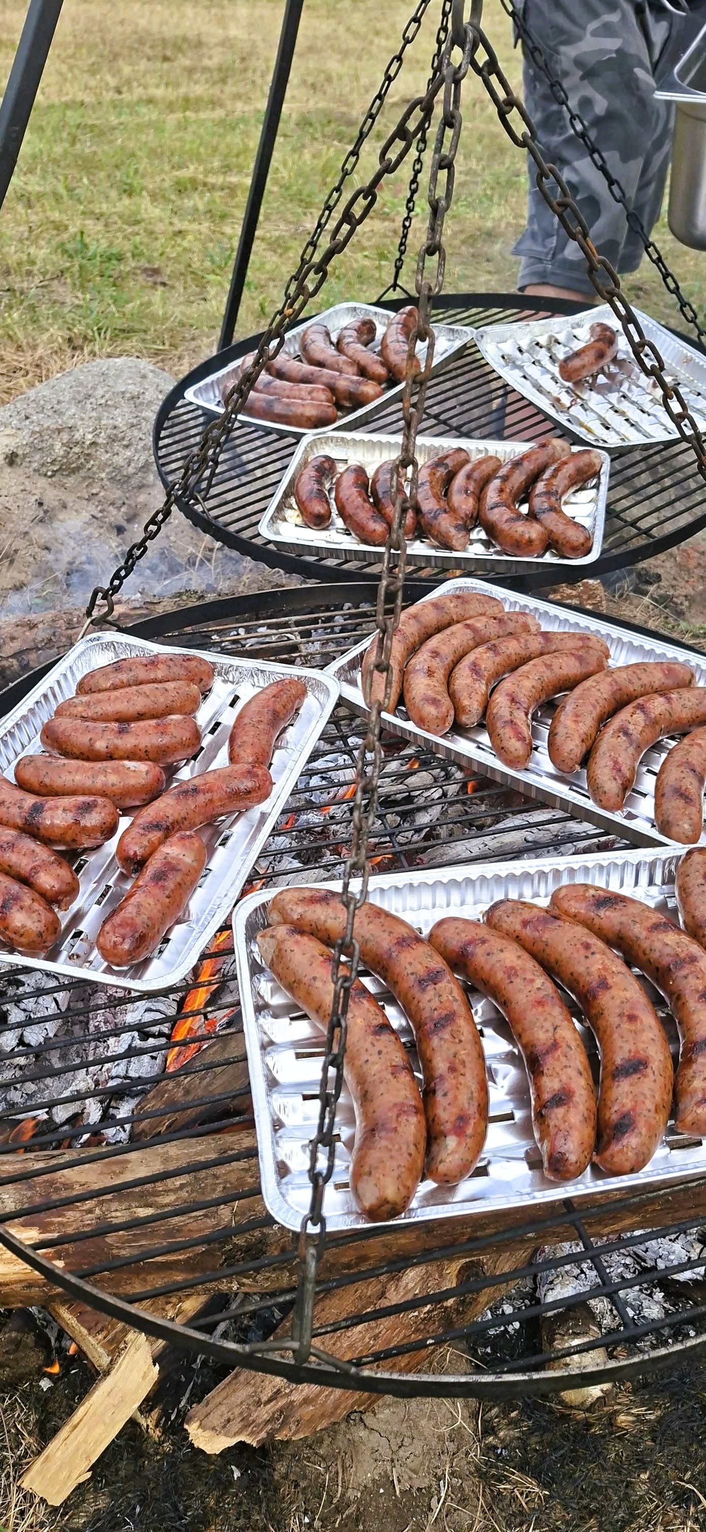kiełbaski z&nbsp;ogniska