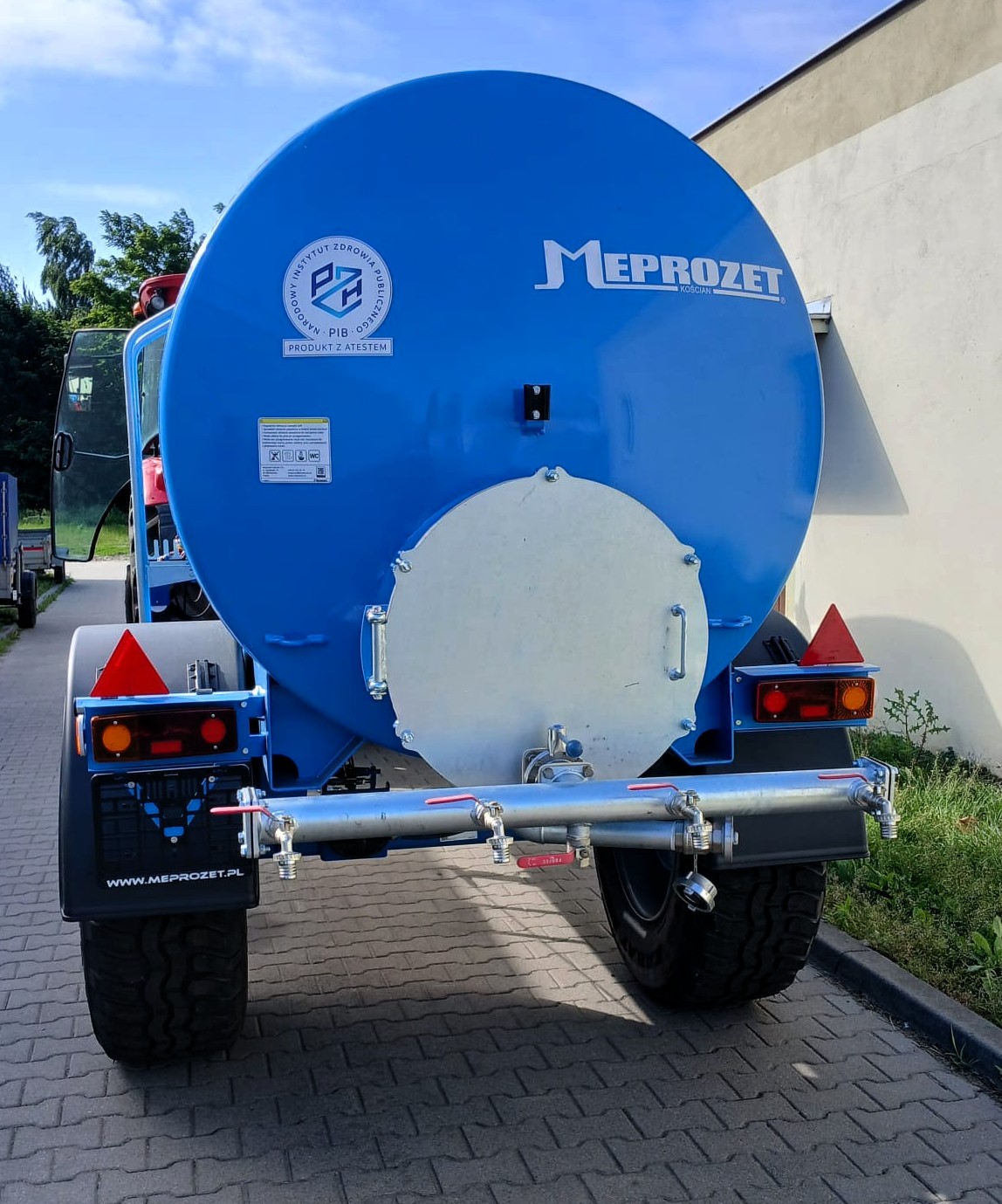 Cysterna do wody pitnej dla Gminy Ryczyw&oacute;ł. Zakup w&nbsp;ramach Programu Ochrony Ludności i&nbsp;Obrony Cywilnej.
