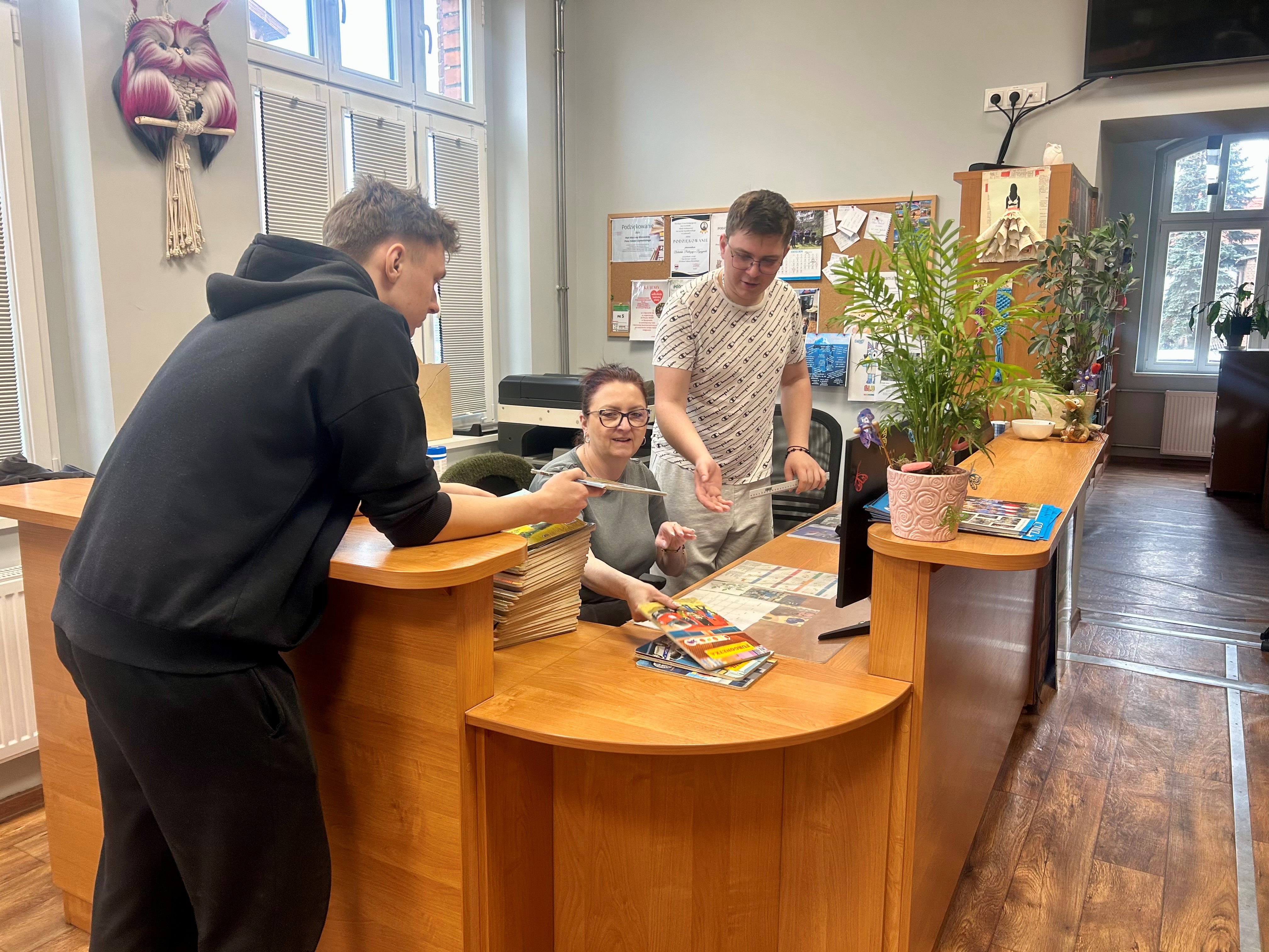 Skontrum przeprowadzane przez pracownik&oacute;w Biblioteki Publicznej w&nbsp;Ryczywole