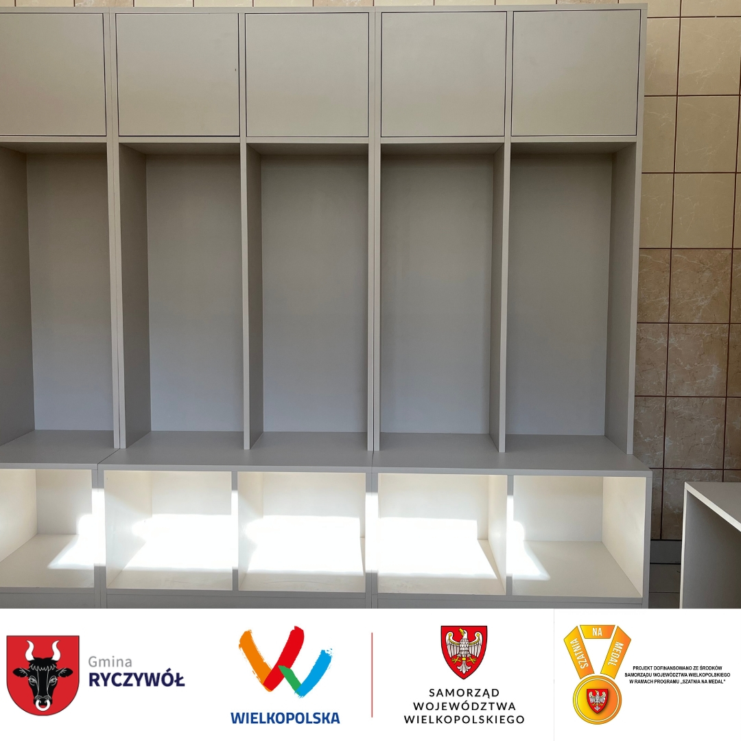 Szatnia znajdująca się na&nbsp;stadionie w&nbsp;Ryczywole 