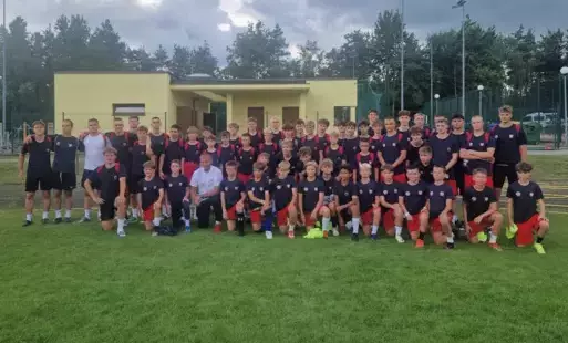 Zdjęcie do Trening Reprezentacje Dzieci i Młodzieży z Cukrzycą ,,Słodka Polska&rdquo; na stadionie w Ryczywole