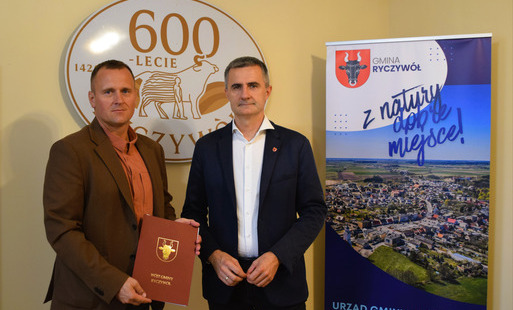 Zdjęcie do Kolejny etap remontu drogi Tłukawy&ndash;Igrzyna &ndash; umowa podpisana